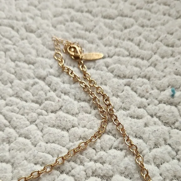 Statement Elegant Gold and White Druzy Necklace - Picture 5 of 5